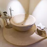 Отель Pollicastro Boutique 4*