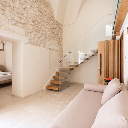 Pollicastro Boutique 4* לצ'ה