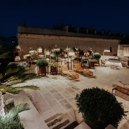 מלון Pollicastro Boutique 4*