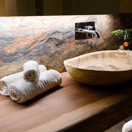 Pollicastro Boutique