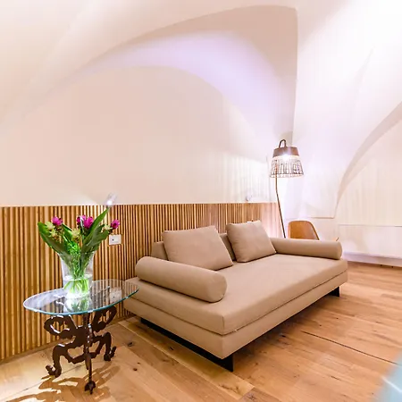 Pollicastro Boutique Hotell 4*